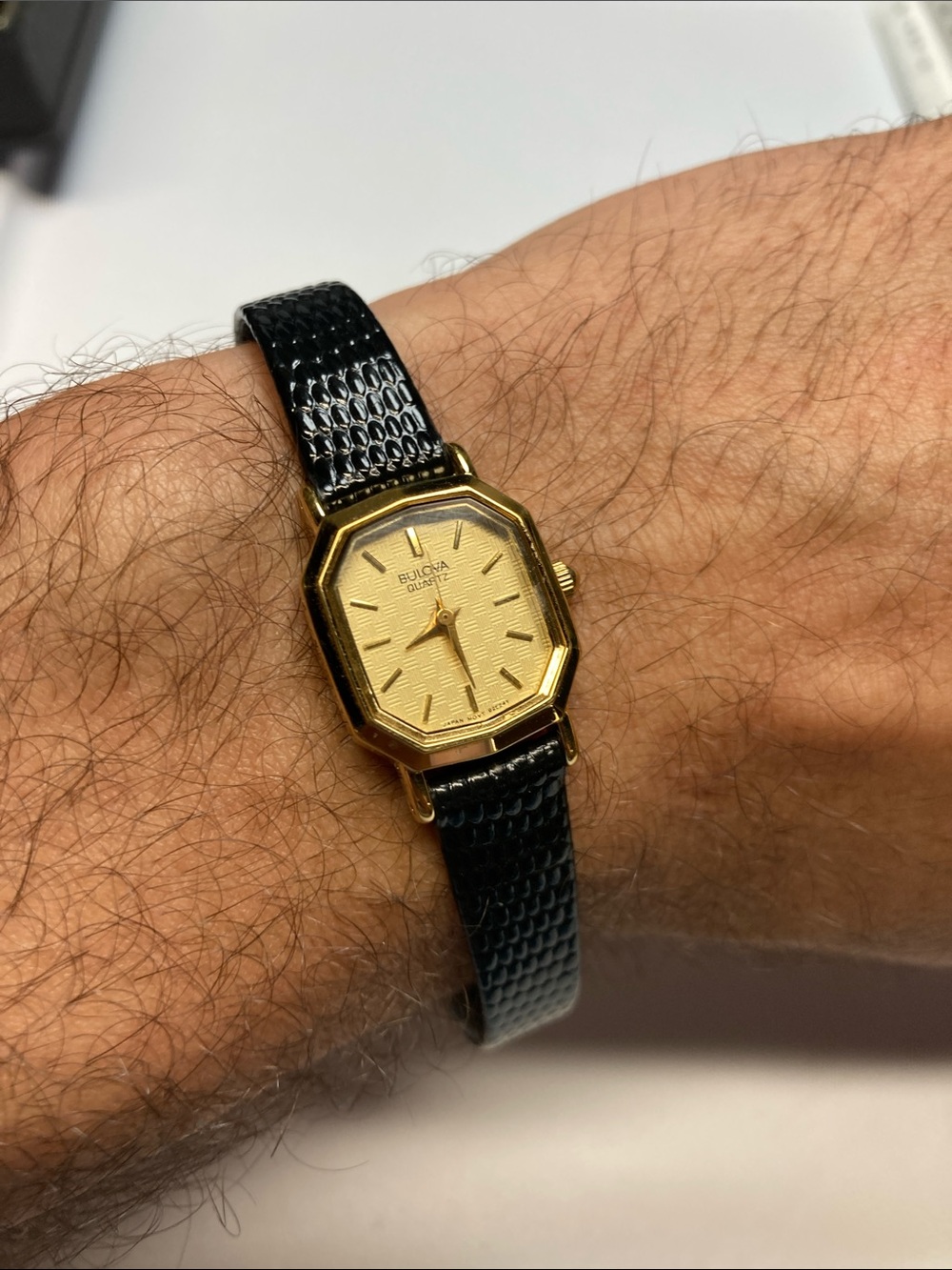 Vintage petite Bulova 17mm quartz watch, leather strap, tag, working battery